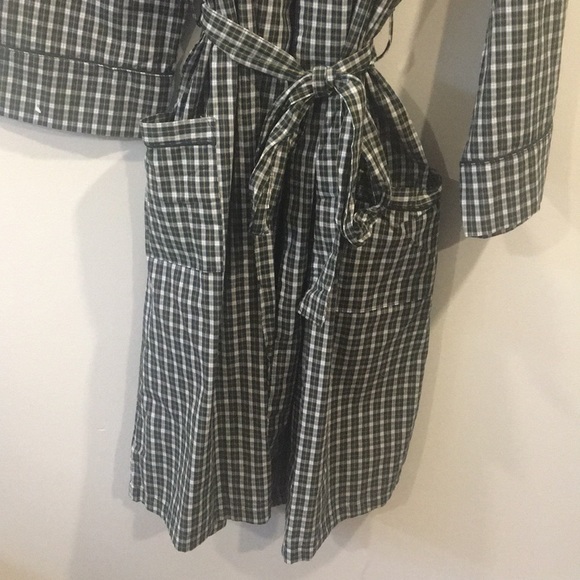 BOTTOMS OUT Men’s Woven Shawl Collar Robe - Picture 3 of 12